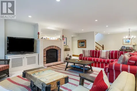 176 Bartlett Boulevard Collingwood ON L9Y 5C9