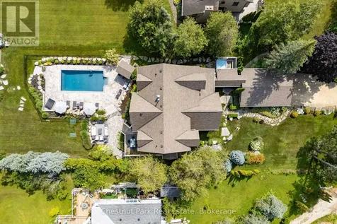 176 Bartlett Boulevard Collingwood ON L9Y 5C9