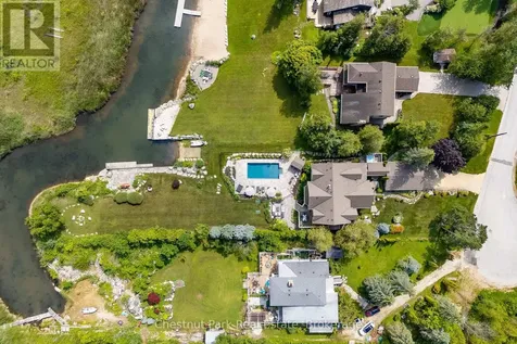 176 Bartlett Boulevard Collingwood ON L9Y 5C9