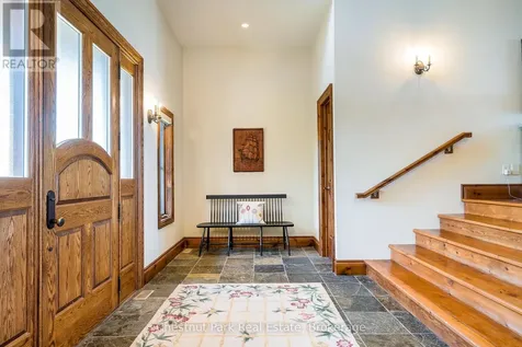 176 Bartlett Boulevard Collingwood ON L9Y 5C9