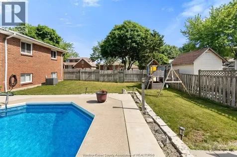36 Cherrywood Leamington ON N8H 4Z9
