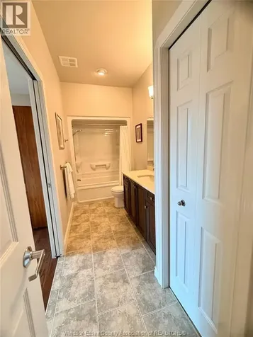 1340 Aspenshore Avenue Windsor ON N8P 1Y4