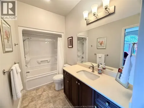 1340 Aspenshore Avenue Windsor ON N8P 1Y4