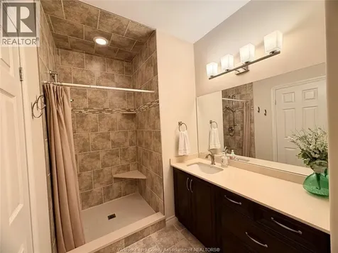 1340 Aspenshore Avenue Windsor ON N8P 1Y4