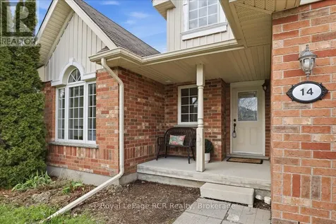 14 Parkside Street Mapleton ON N0G 1B0