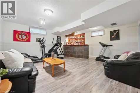 86 Bridlewreath Street Kitchener ON N2E 3V6