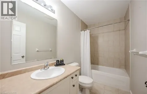312 Tagge Crescent Kitchener ON N2K 3R7
