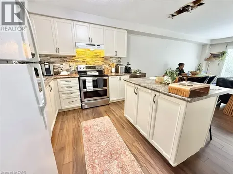 312 Tagge Crescent Kitchener ON N2K 3R7