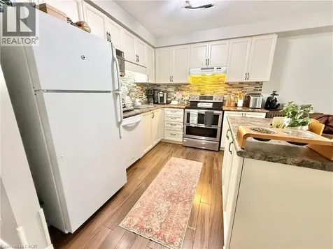 312 Tagge Crescent Kitchener ON N2K 3R7