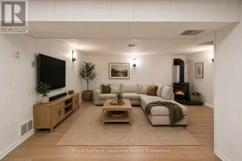 258 Fourth Street West Collingwood ON L9Y 1S2