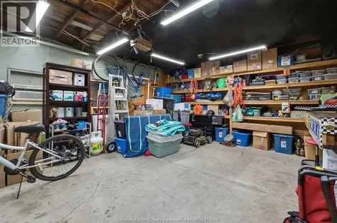 1569 Central Avenue Windsor ON N8Y 2V7