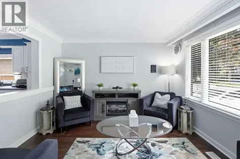1569 Central Avenue Windsor ON N8Y 2V7