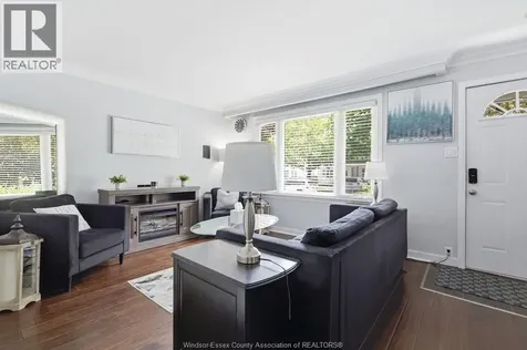 1569 Central Avenue Windsor ON N8Y 2V7