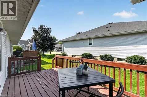 11 Garden Drive Smithville ON L0R 2A0