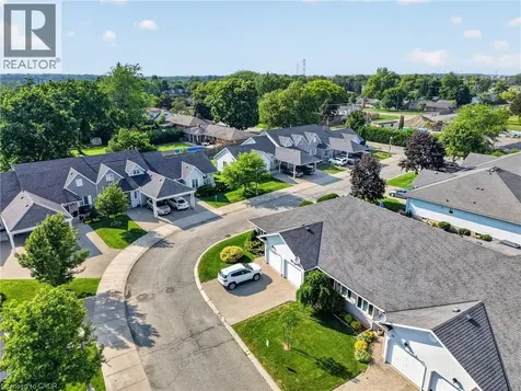 11 Garden Drive Smithville ON L0R 2A0