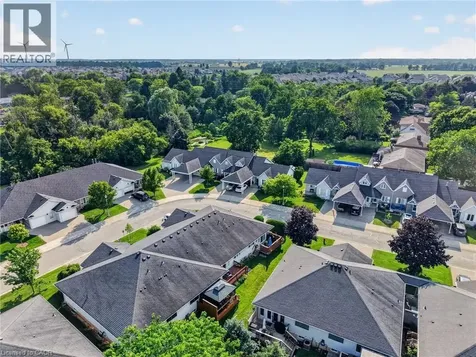 11 Garden Drive Smithville ON L0R 2A0