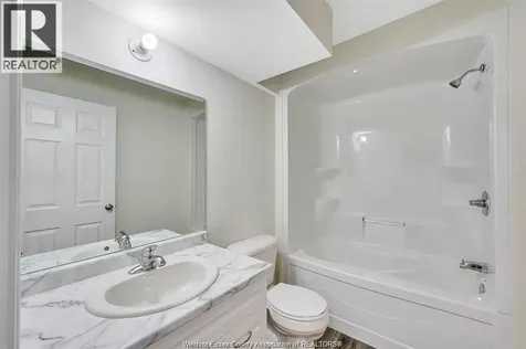 397 Hemlock Lane Lakeshore ON N8L 1A9