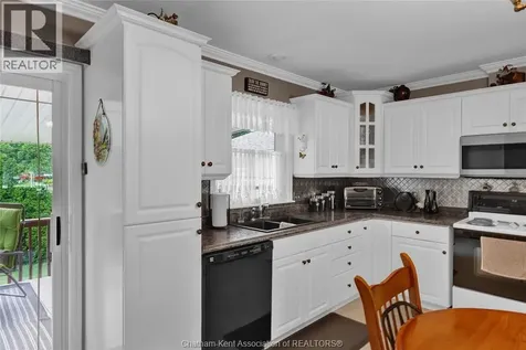 153 Primrose Lane Chatham ON N7L 4N7