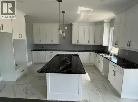 319 Benson Court Amherstburg ON N9V 0G7