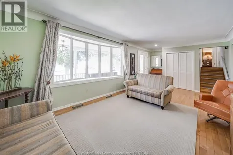 10 Phyllis Avenue Chatham ON N7M 3B9