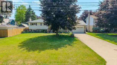 10 Phyllis Avenue Chatham ON N7M 3B9