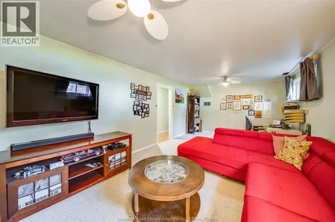 10 Phyllis Avenue Chatham ON N7M 3B9