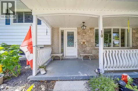 10 Phyllis Avenue Chatham ON N7M 3B9