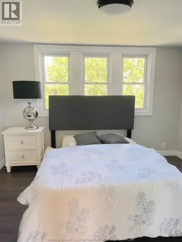 1677 Victoria Avenue Windsor ON N8X 1P6