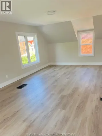 1677 Victoria Avenue Windsor ON N8X 1P6