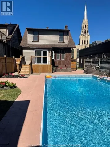 1677 Victoria Avenue Windsor ON N8X 1P6