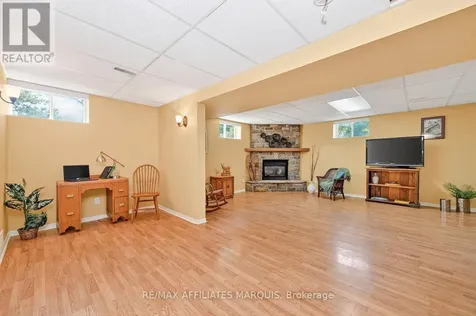 4 Davis Lane Rideau Lakes ON K7A 4S5