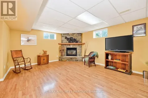 4 Davis Lane Rideau Lakes ON K7A 4S5