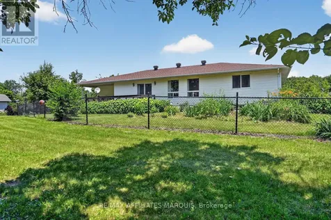 4 Davis Lane Rideau Lakes ON K7A 4S5
