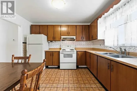 1197 Maitland Avenue Ottawa ON K2C 2B8