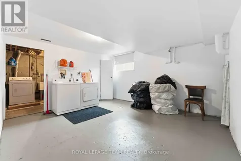 1197 Maitland Avenue Ottawa ON K2C 2B8