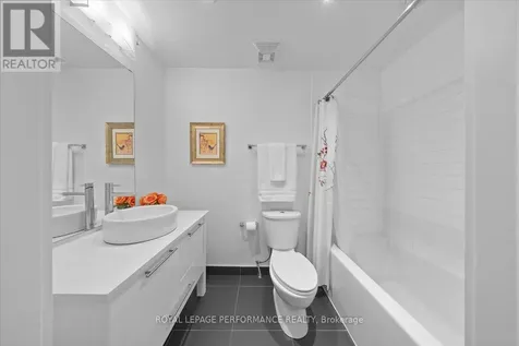 101 Richmond Road Ottawa ON K1Z 0A6