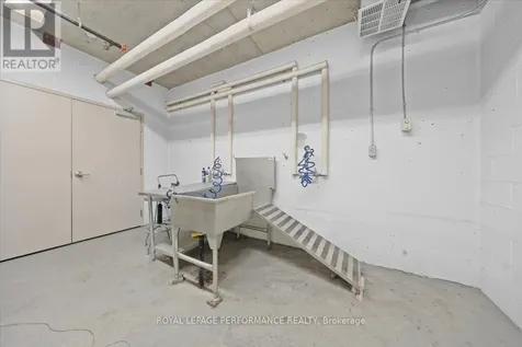 101 Richmond Road Ottawa ON K1Z 0A6