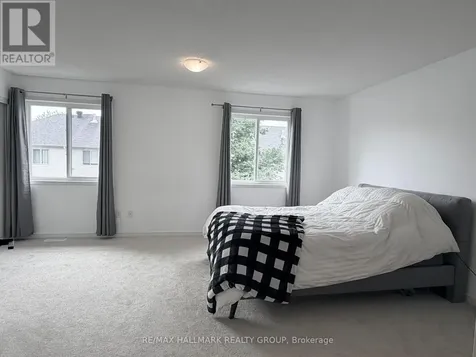 304 Applecross Crescent Ottawa ON K2K 0C4
