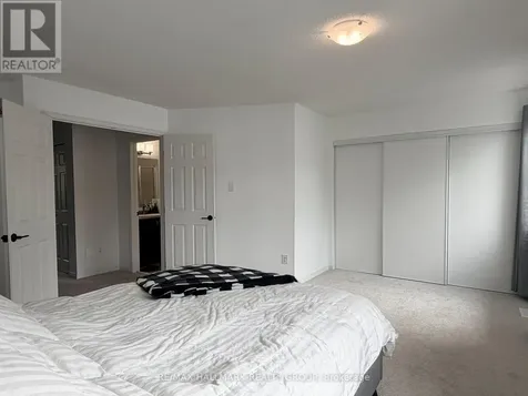 304 Applecross Crescent Ottawa ON K2K 0C4