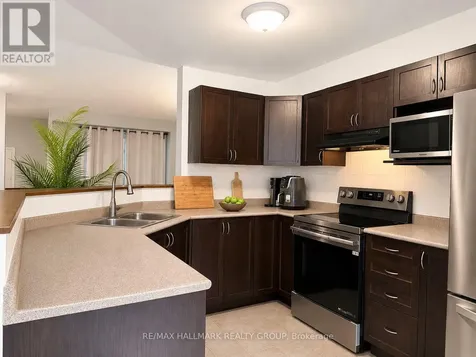 304 Applecross Crescent Ottawa ON K2K 0C4