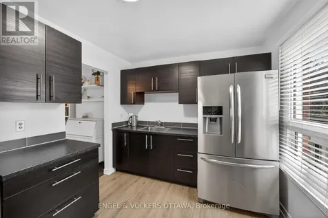 3258 Bannon Way Ottawa ON K1T 1T3