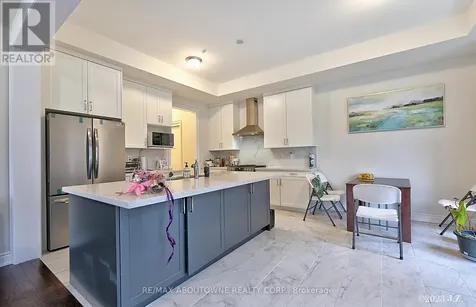 1197 Stag Hollow Oakville (ga Glen Abbey) ON L6M 4G3