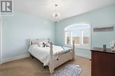 7 Proctor Avenue Caledon ON L7E 4E7