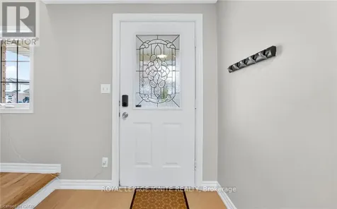 30 Bridlewreath Street Kitchener ON N2E 3V5