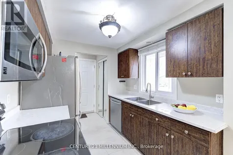 15 Northview Heights Drive Cambridge ON N1R 6Z9