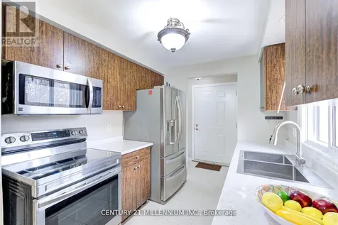 15 Northview Heights Drive Cambridge ON N1R 6Z9