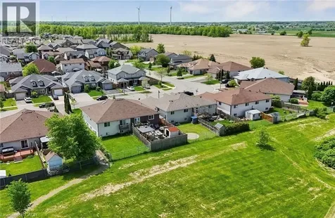 56 Golden Acres Drive Smithville ON L0R 2A0