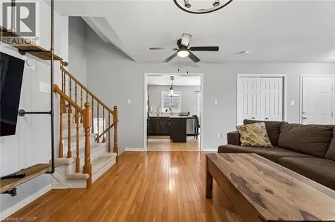56 Golden Acres Drive Smithville ON L0R 2A0