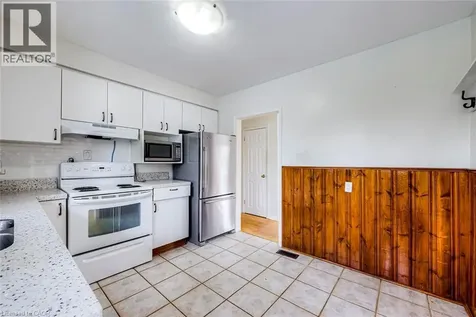 530 Lees Lane Oakville ON L6L 4T4
