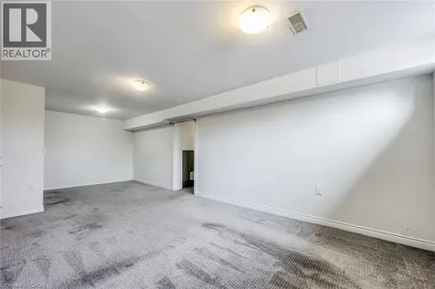 530 Lees Lane Oakville ON L6L 4T4